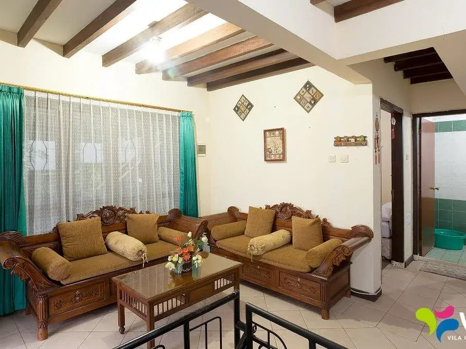 Villa G8