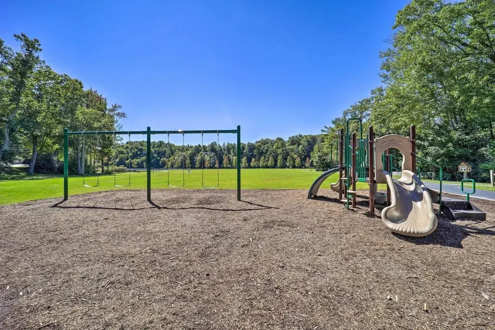 Hike, Swim, Ski & More: Pet-friendly Newland Home!