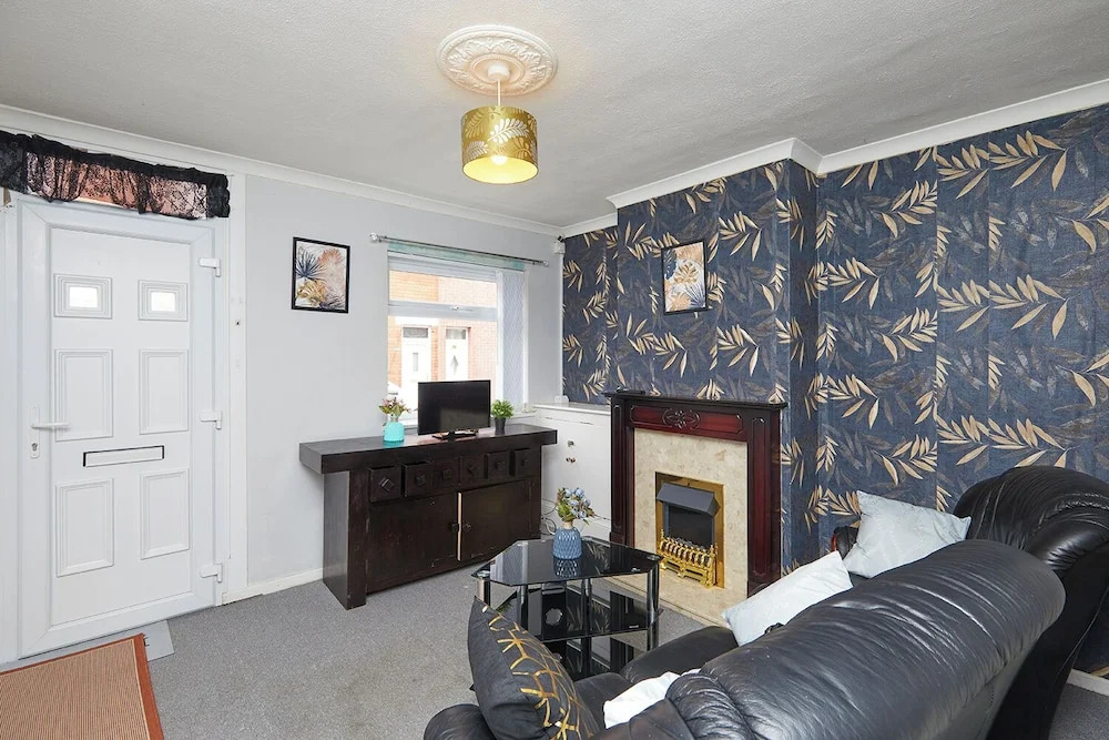 Comfortable 4-bed House in Hucknall, Nottingham