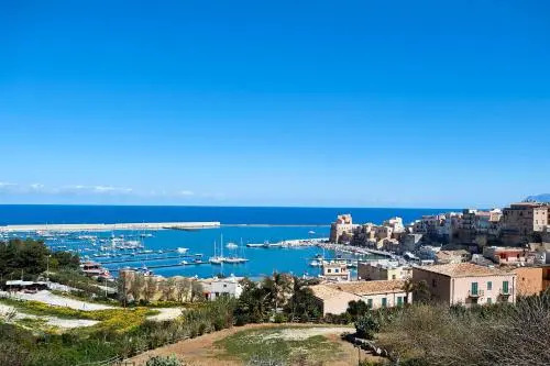 Santina Suites