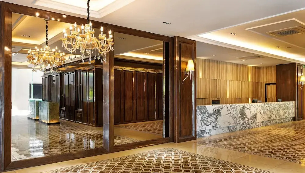 Levenue Hotel