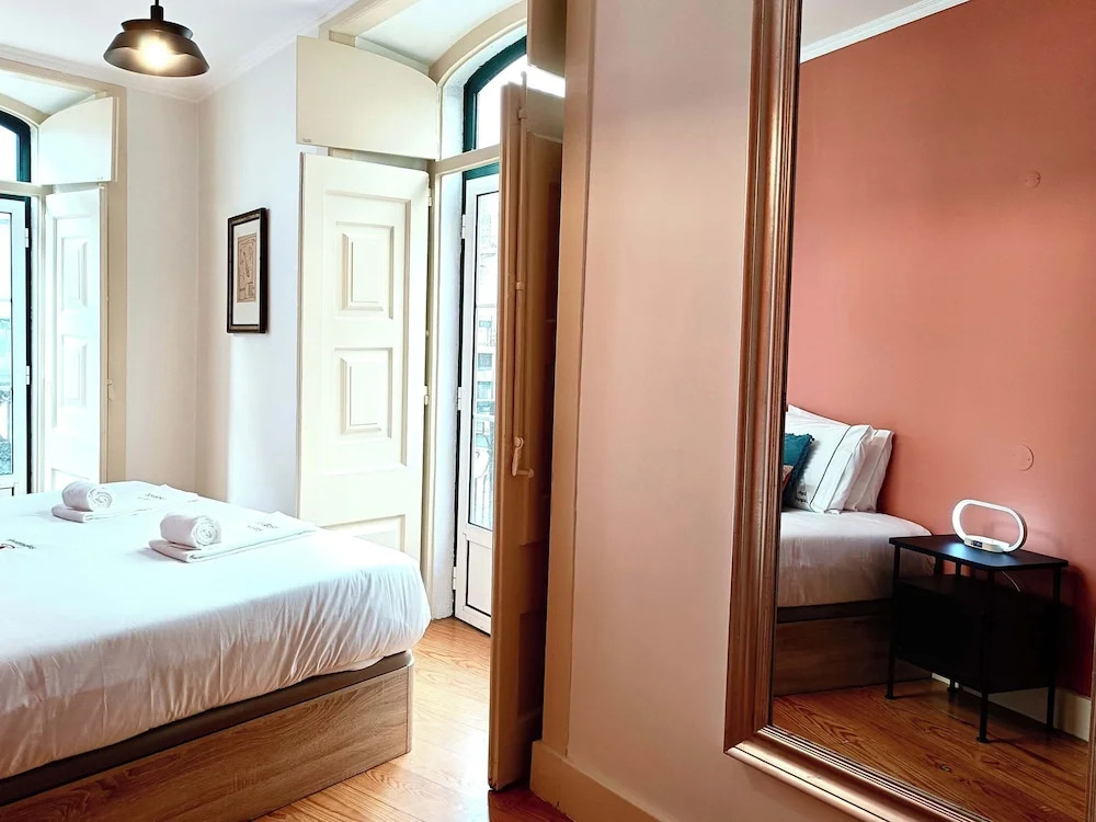 S o Bento Tramview Residence