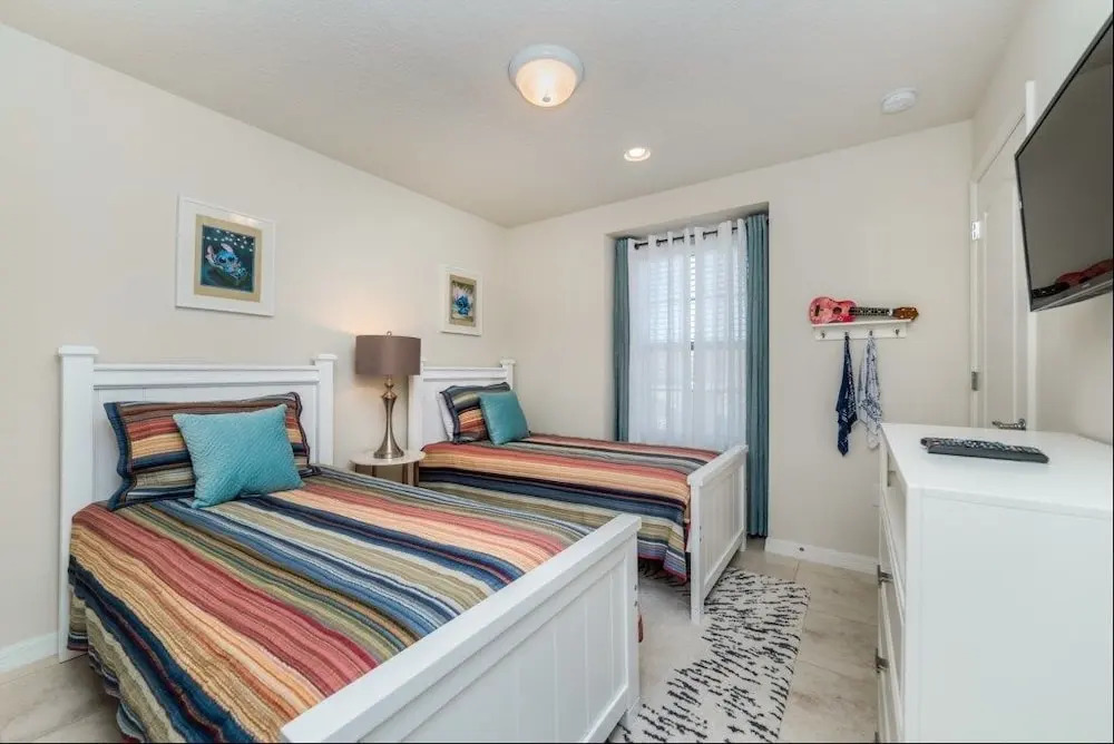 Windsor at Westside 2006 - Five Bedroom Townhome with Private Pool