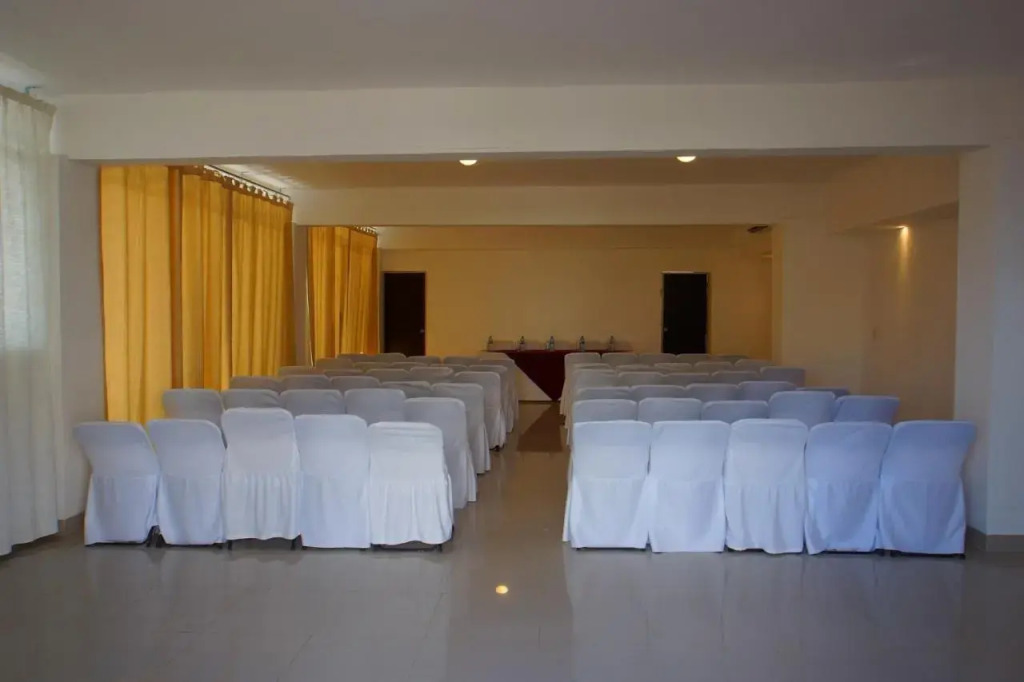 Imperial Las Perlas