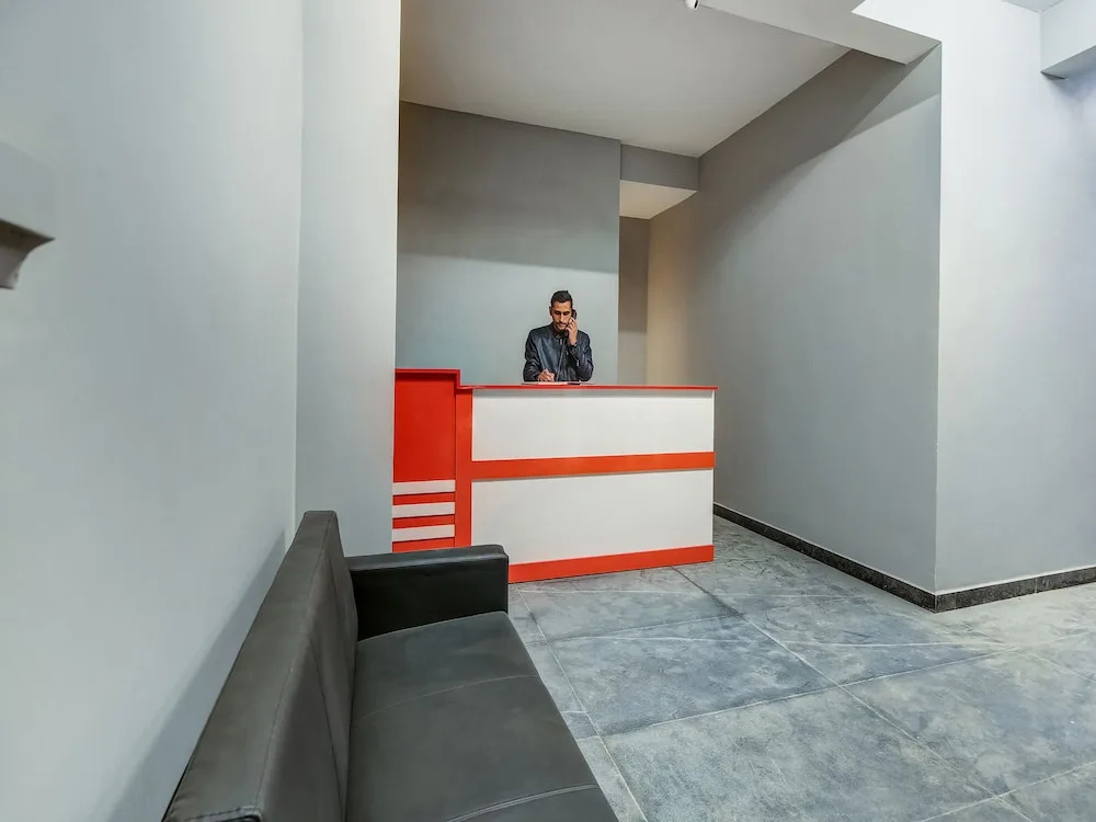 OYO Flagship 26759 BJ Residency