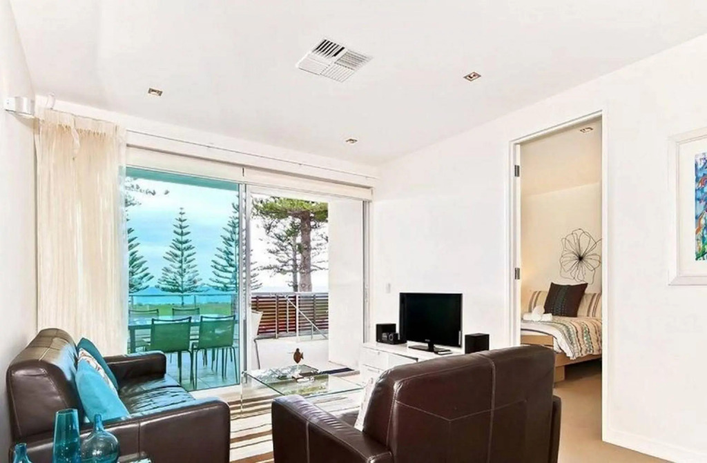 Breeze Apartments
