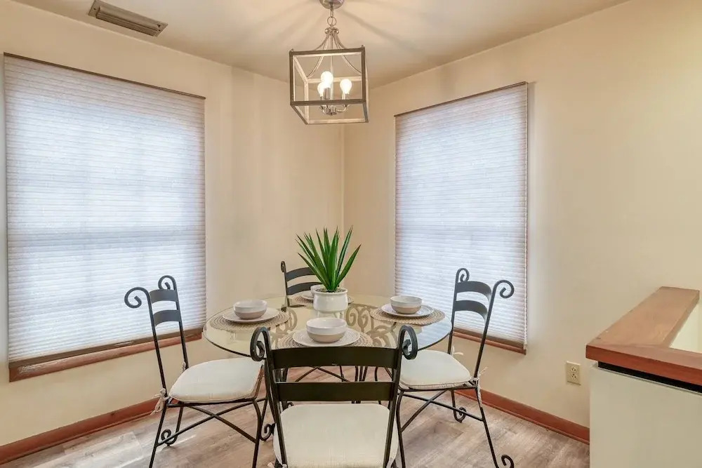 62 Hypolita Carriage House