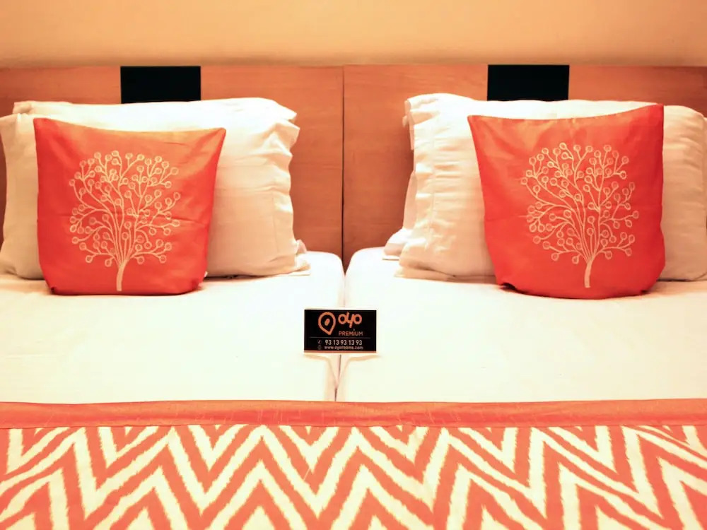 OYO Rooms Near Jalvayu Towers- Sector 56
