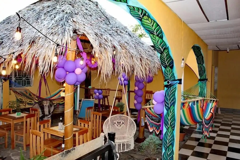 Hostal El Almendro