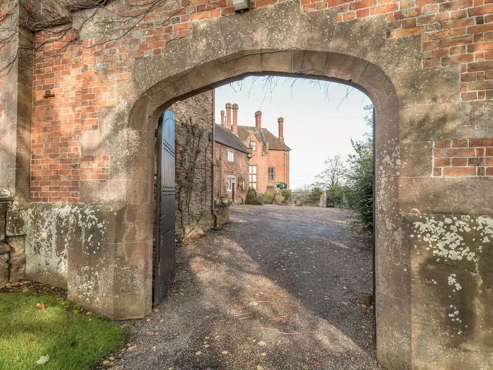Wyvern House