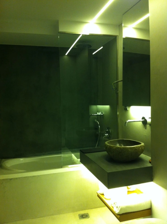 Phaedra Hotel