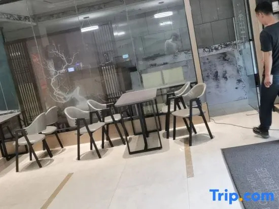 SET Chain Hotel (Jinjishan Road, Chibi)