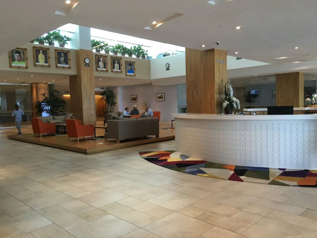 Hotel Casuarina Meru