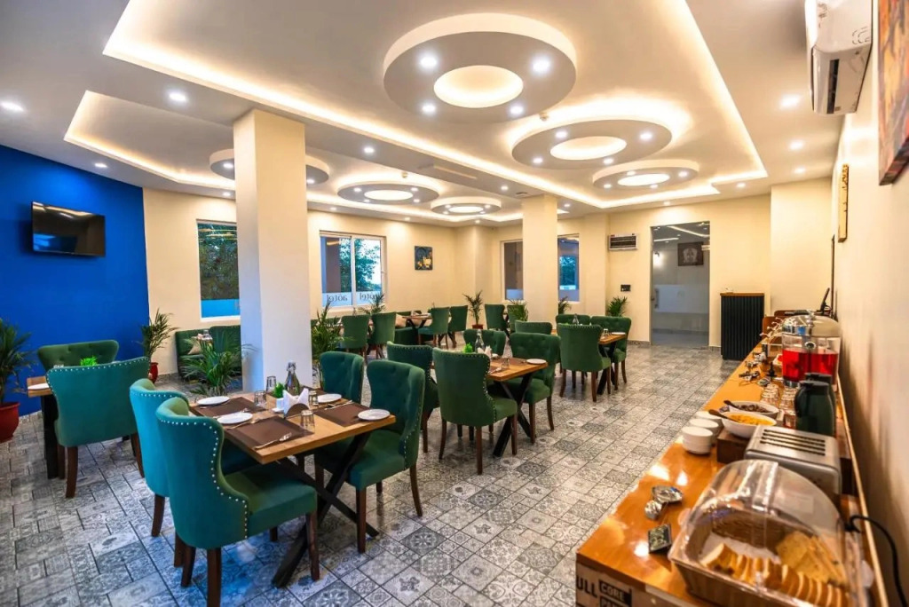 Aotel by Clarks Inn Palampur
