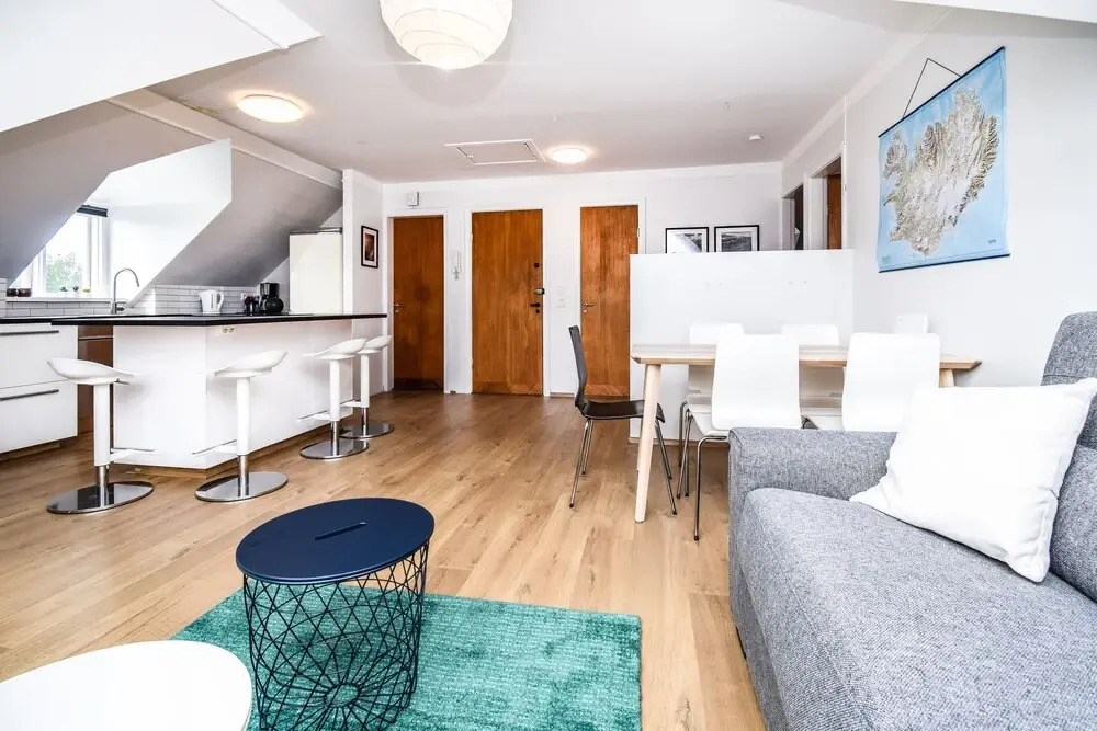 Apartment B04