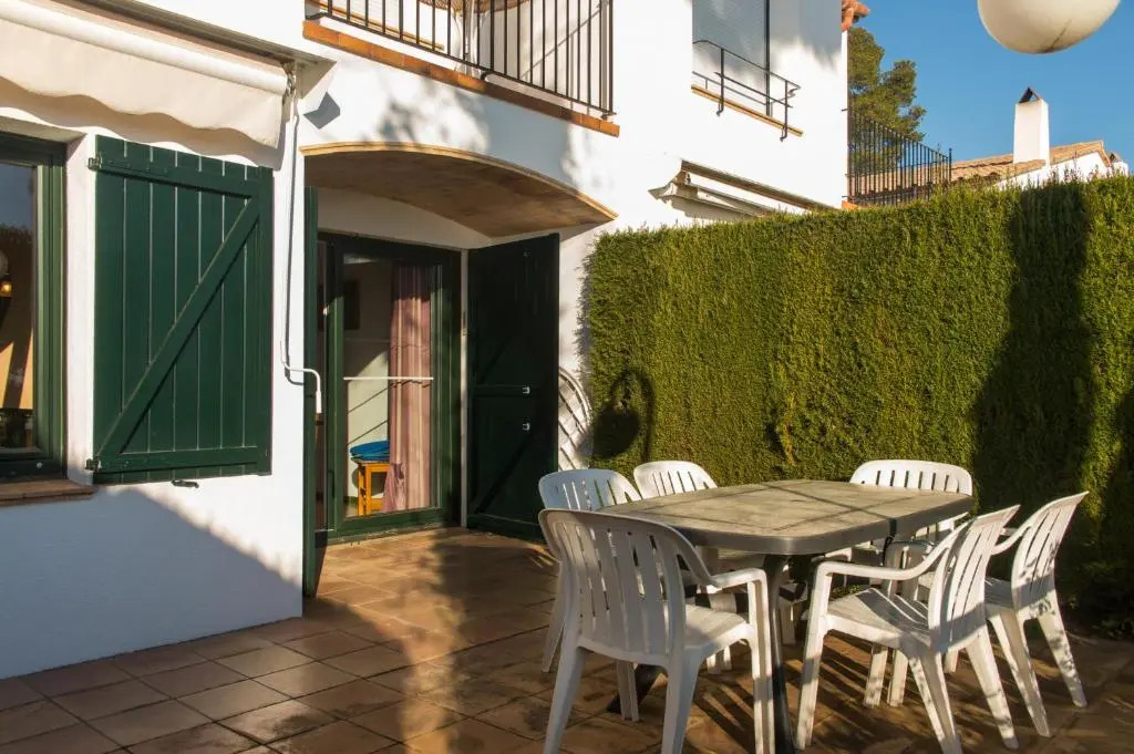 L-1 Calella DE Palafrugell 8 PAX