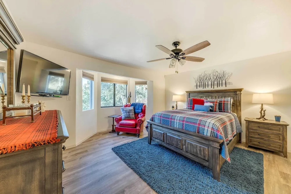Wildlife Watching & Mtn Views: Luxe Ruidoso Escape
