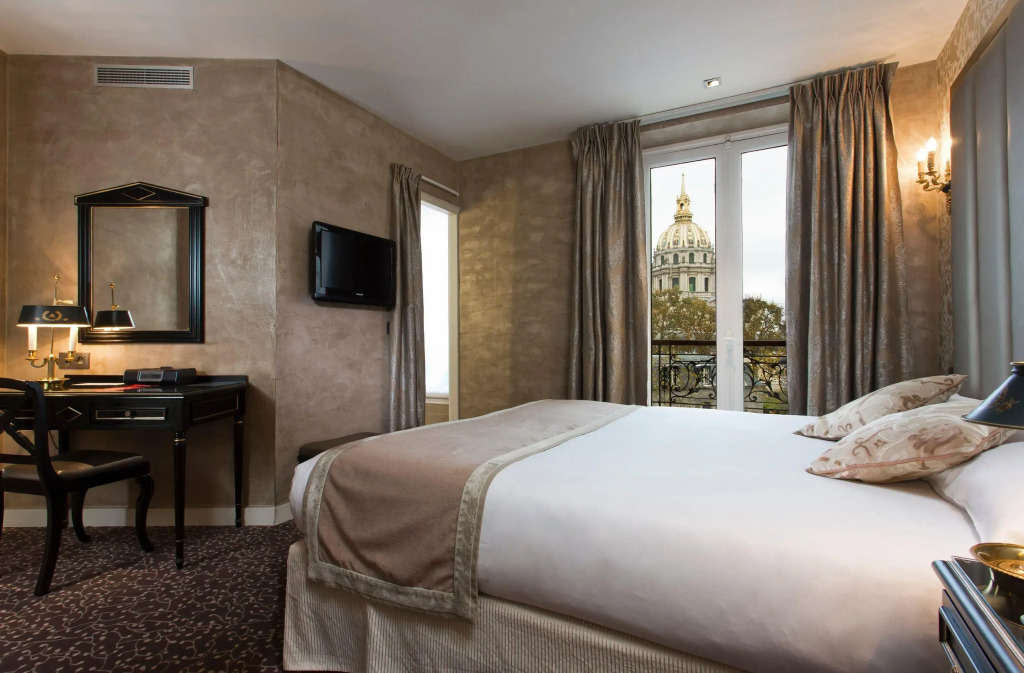 Hotel de LEmpereur by Malone