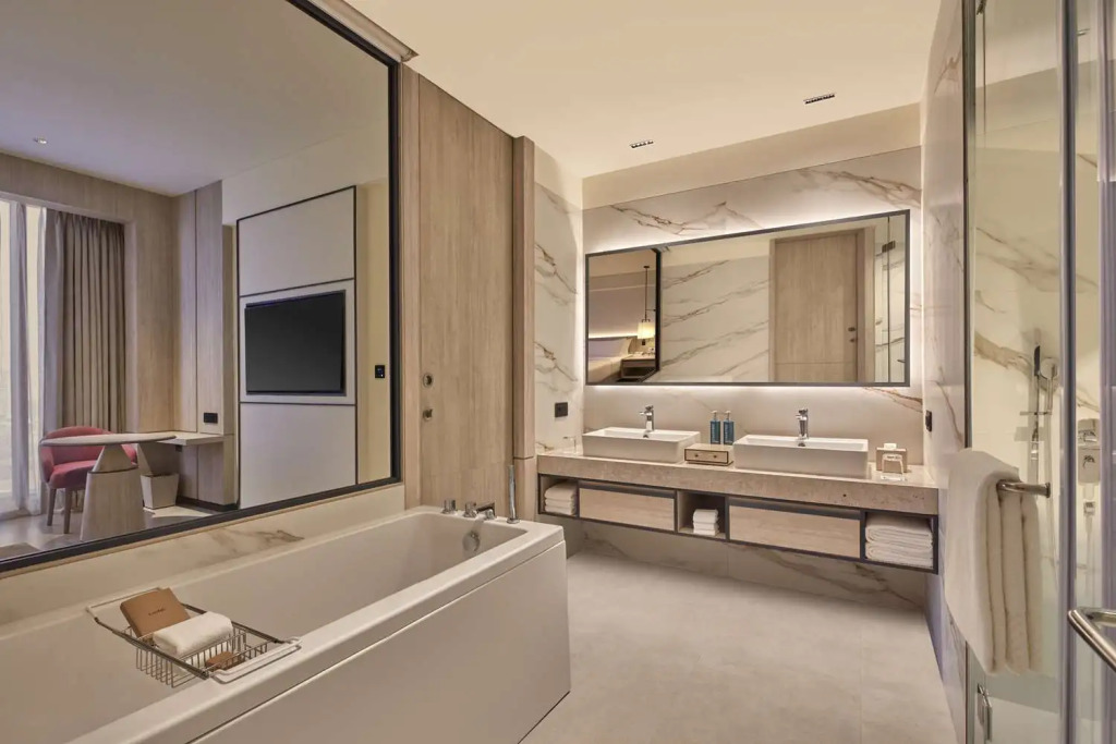 Hilton Gurugram Baani City Centre