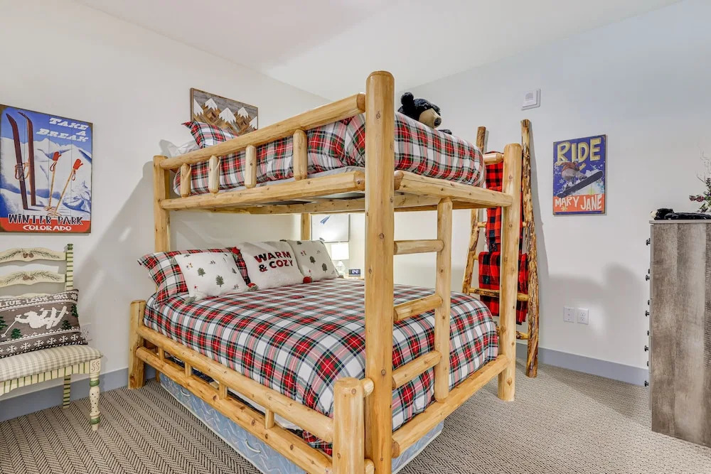 Downtown Winter Park Condo ~ 3 Mi to Skiing!