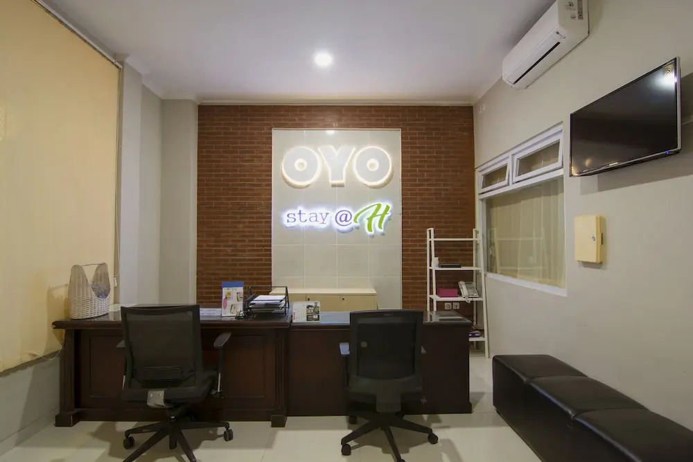 Stay At H by OYO Rooms