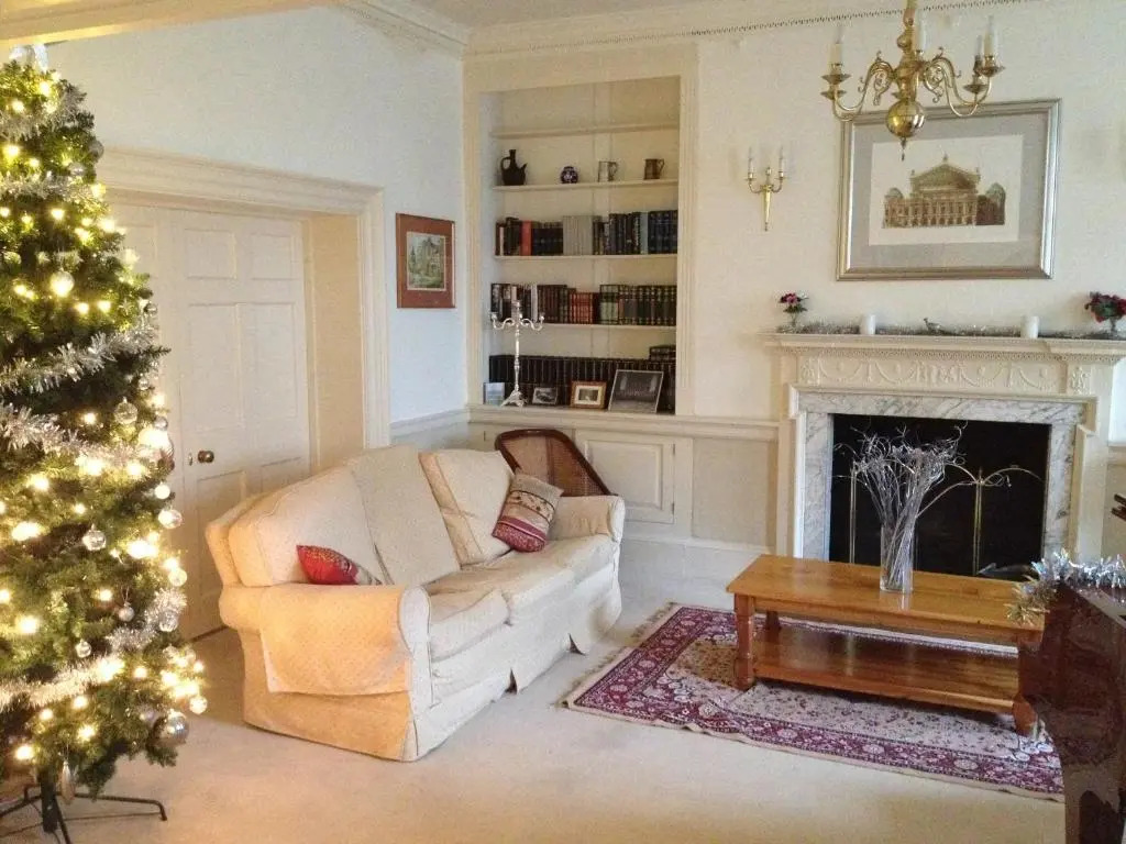 East Pallant Bed and Breakfast, Located in Large Georgian Townhouse in Central Chichester