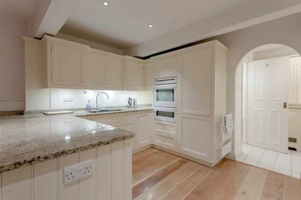 Home With Roof Terrace Hampstead Village