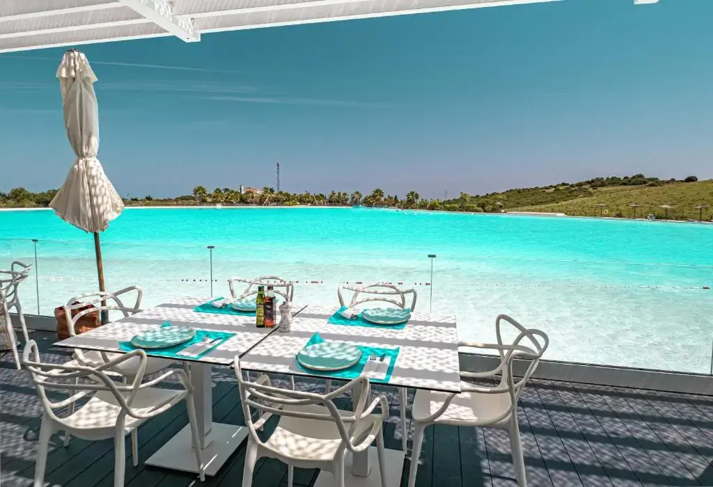 2237-Modern apt with private beach