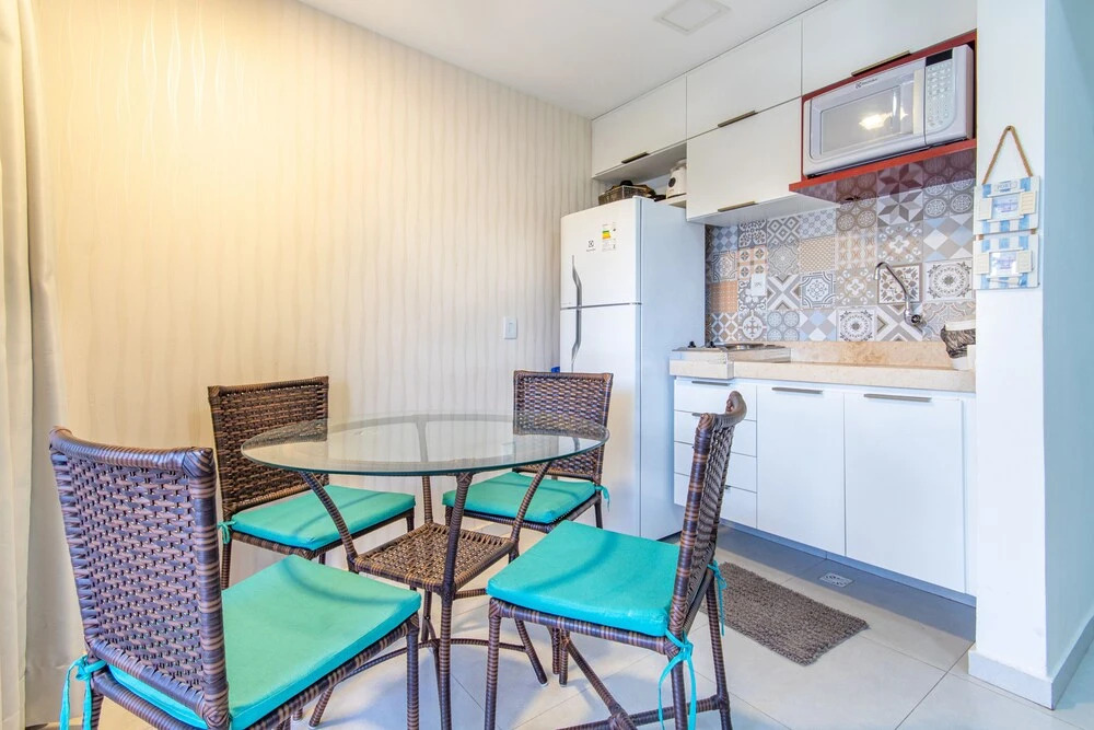 Lindo Flat de Frente para a Piscina