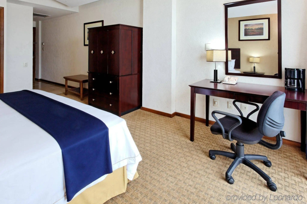 Holiday Inn Express Nuevo Laredo by IHG