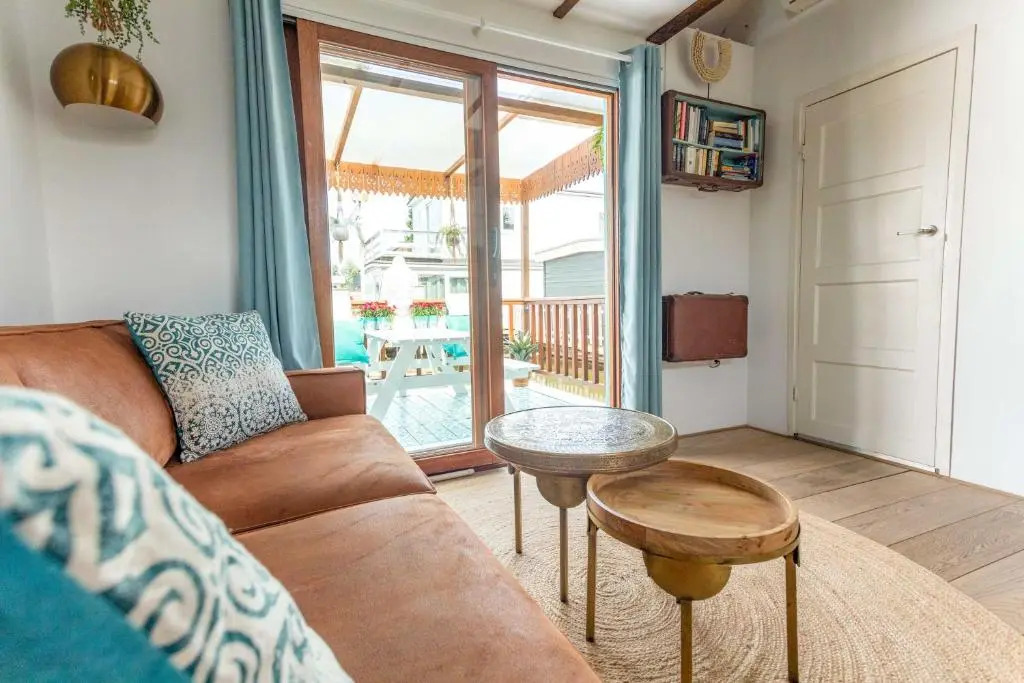 CASA KAREN - Houseboat studio with private terrace