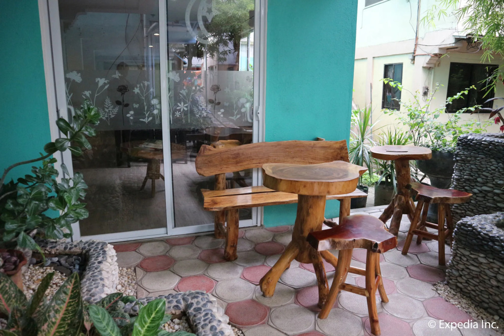 Blue Lotus Hotel