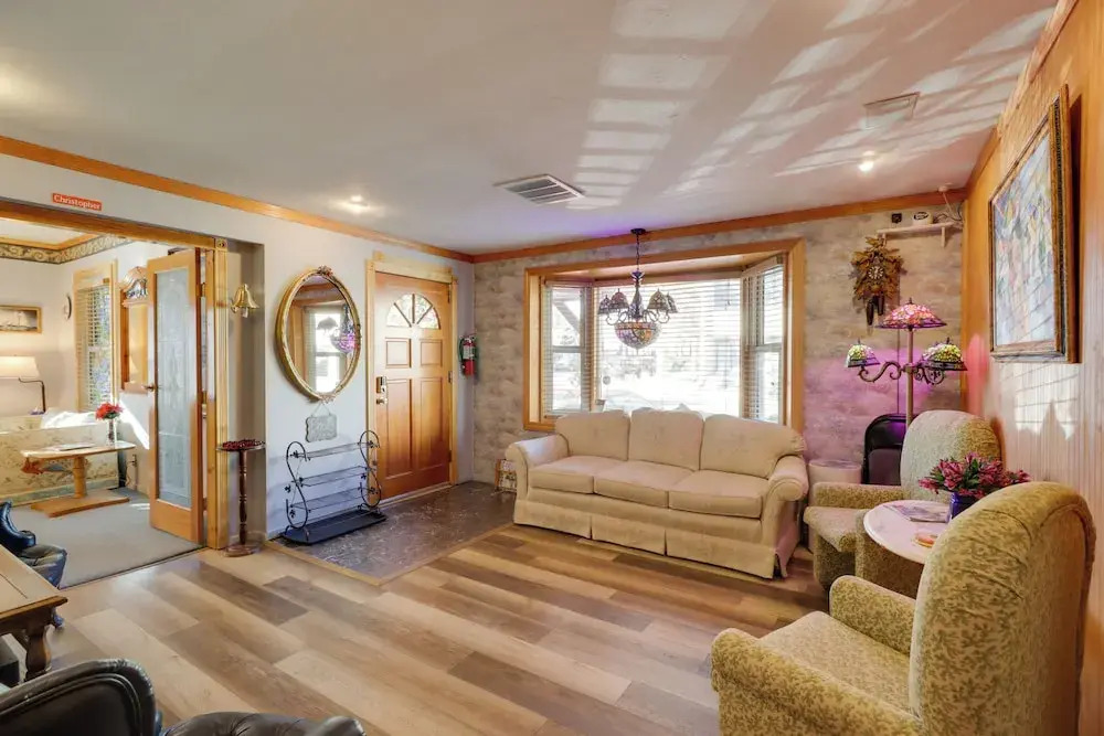 Half-mi to River Walk: 'rose Cottage' in Truckee!