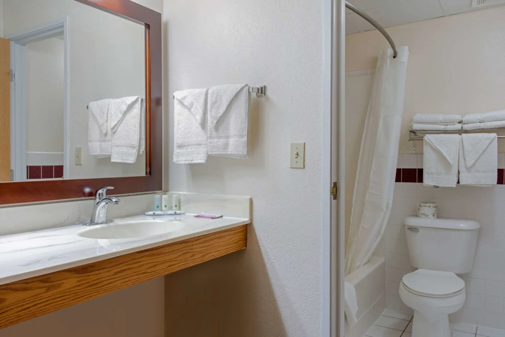 New Prague Inn & Suites, New Prauge