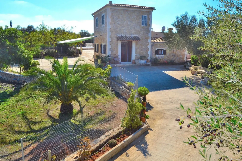 Villa Son Lleig, Muro 001