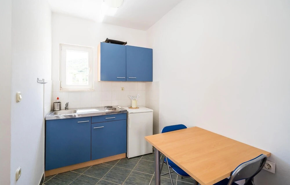 4 Bedroom Stunning Home In Slano
