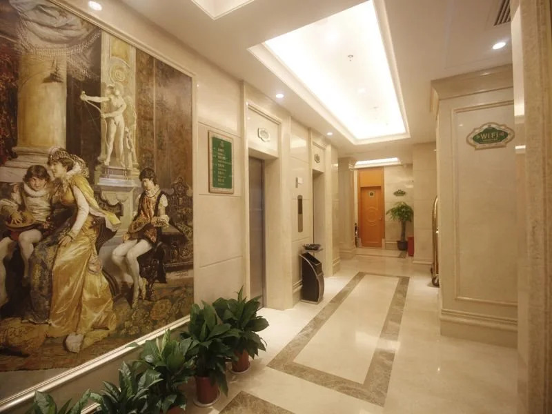 Vienna Hotel Sanya First Market