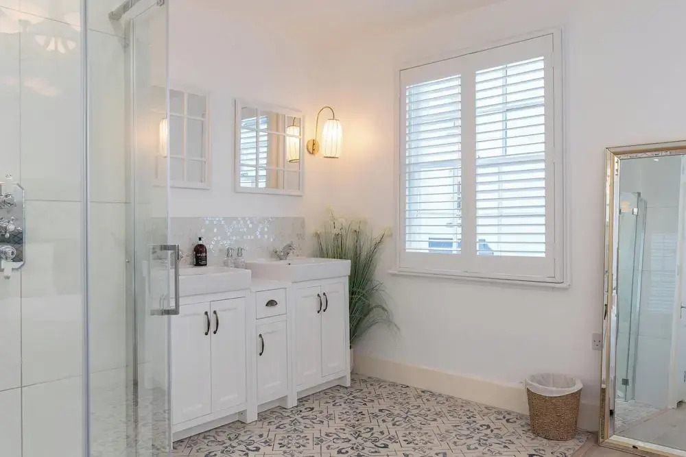 Gloucester Place Townhouse with Hot Tub