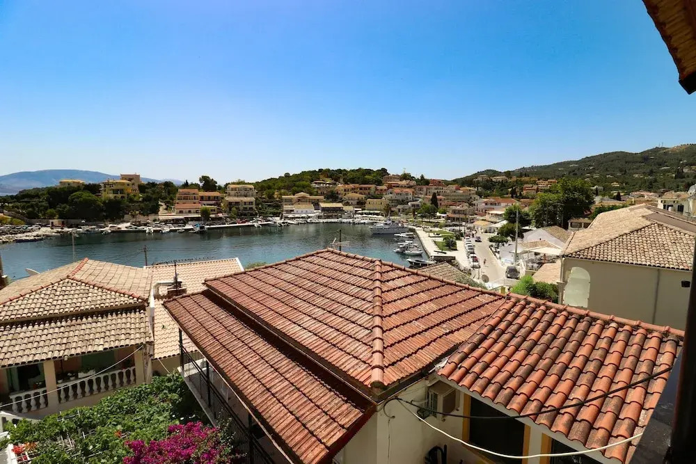 Antigone Apartments