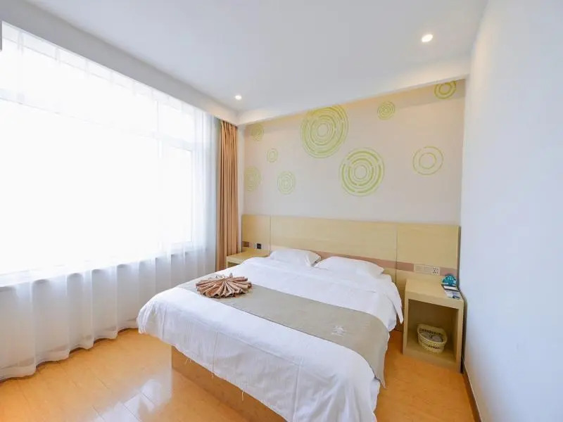 GreenTree Inn Dalian Dalian North Railway Station Express Hotel