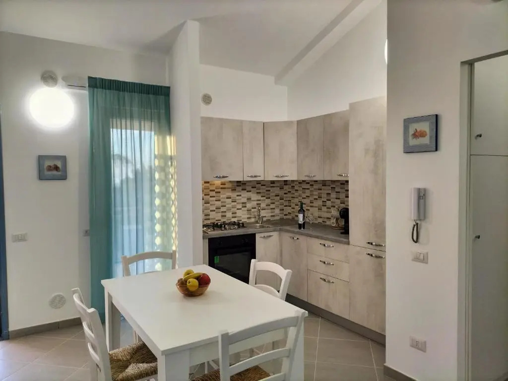 Icaro Apartments
