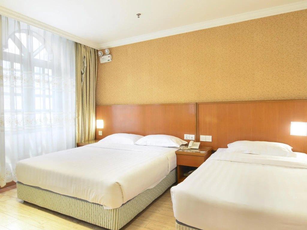 Cardogan Hotel