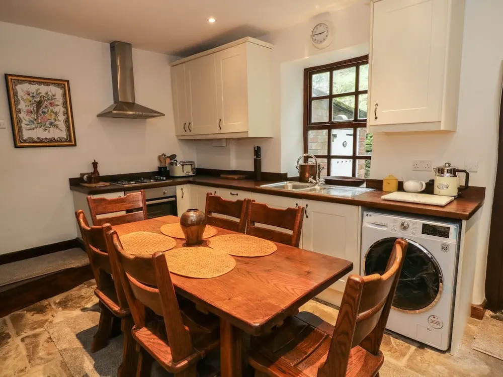 Brook Fall Cottage
