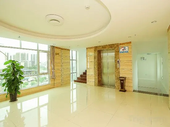 Junya Zhouji Hotel(Haikou East High Speed Railway Station)