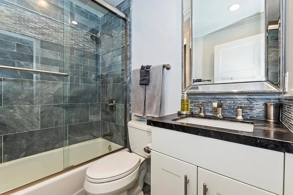 029 Lakefront Luxury Home