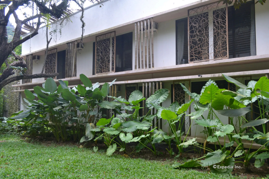 Spin Designer Hostel - El Nido