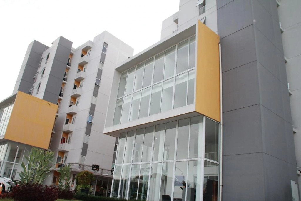 Barata Hotel Near Bandara Soekarno Hatta