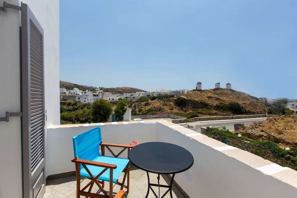 Mylos Hotel