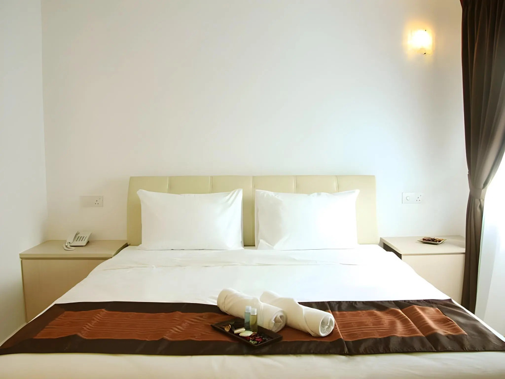 Peach Hill Hotel
