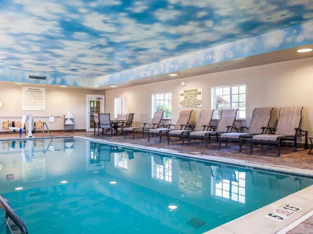 Birch Hill Suites - South Bend